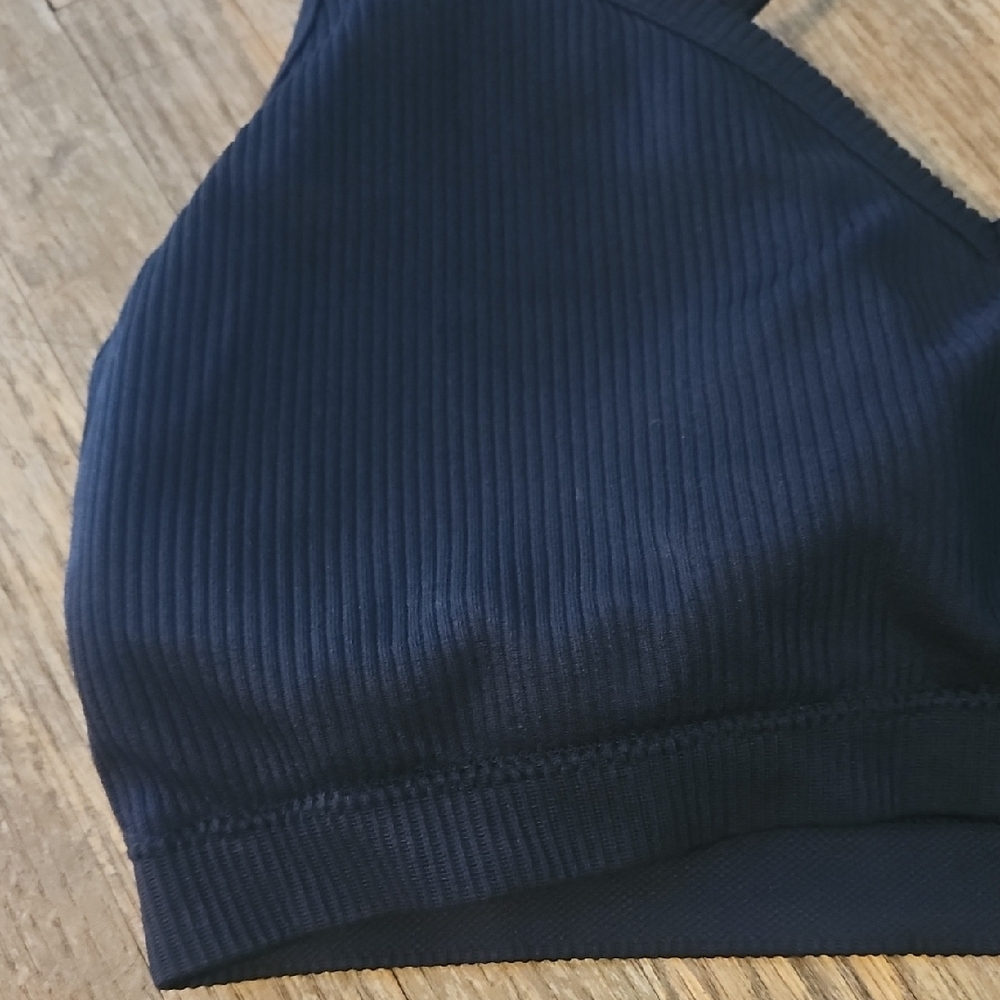 Women's Black Bralette - Picture 2 of 4